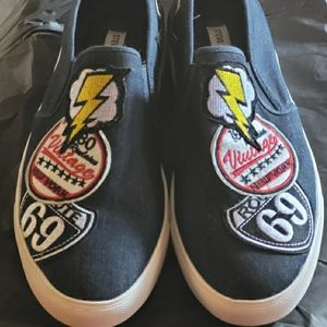 Steve Madden mens Wasdin Navy Slip on sneakers